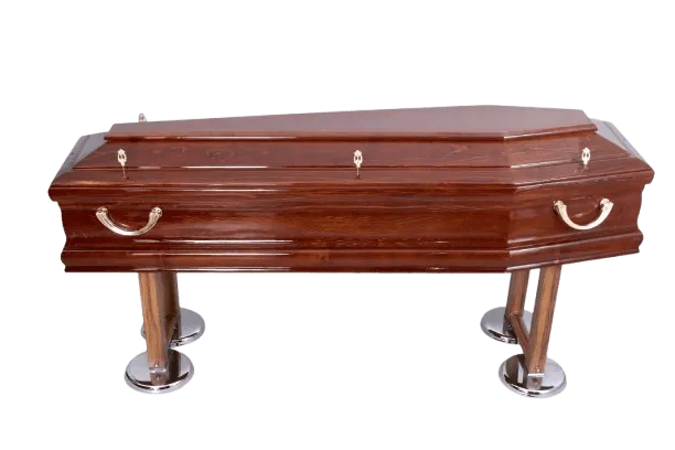 Sicriu maro elegant din lemn, cu mânere aurii și suporturi argintii.